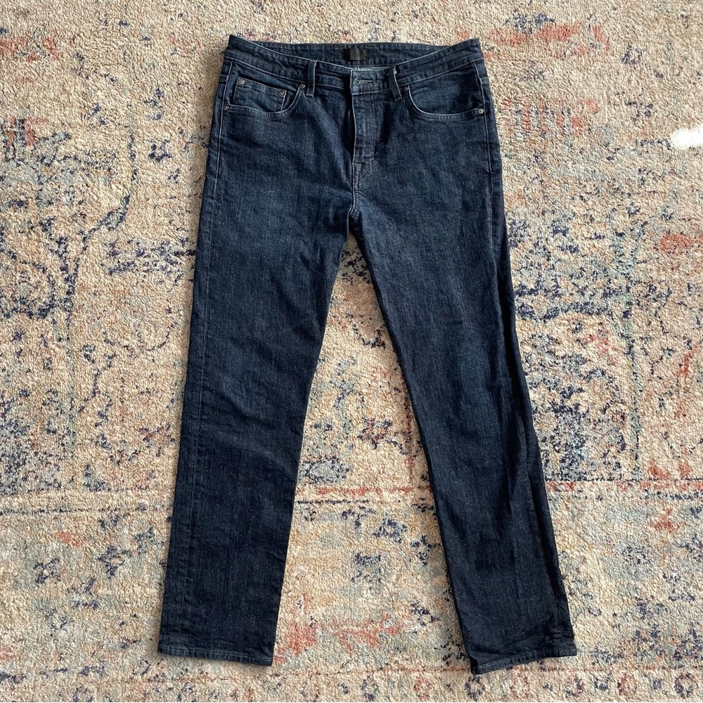 Slim-fit jeans with Dark Wash Resin & Timber Stitch